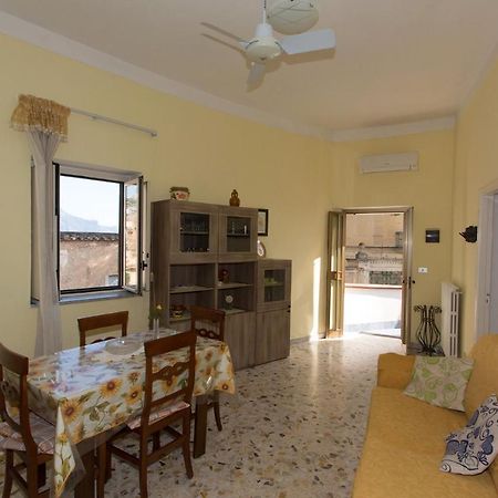 House Sun And Moon Apartment Amalfi Bagian luar foto